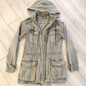 Aritzia talula trooper jacket